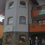 Riverside Pines With Balcony - One Bedroom With Balcony Luce