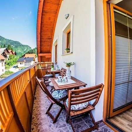 Riverside Pines With Balcony - One Bedroom With Balcony