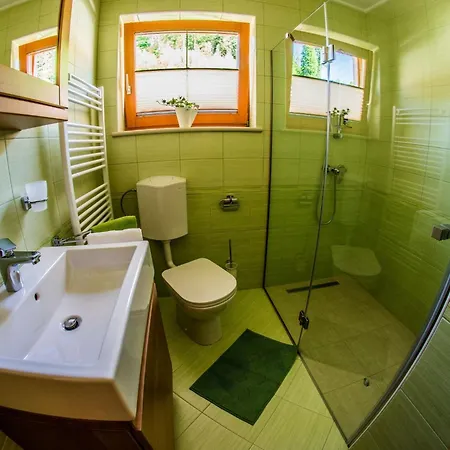 Riverside Pines With Balcony - One Bedroom With Balcony Apartament