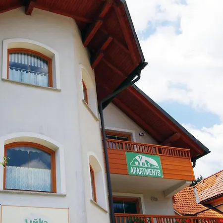 Riverside Pines With Balcony - One Bedroom With Balcony Апартаменты Luce