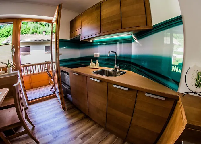 Apartament Riverside Pines With Balcony - One Bedroom With Balcony Luče