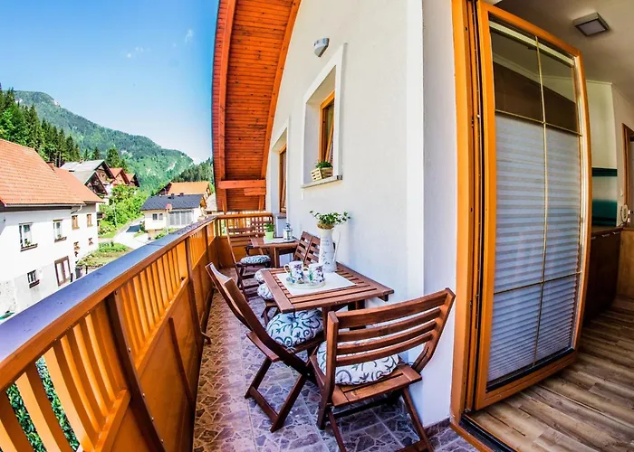 Riverside Pines With Balcony - One Bedroom With Balcony