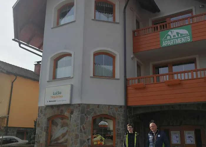 Riverside Pines With Balcony - One Bedroom With Balcony Luče